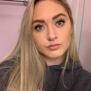 Meet your Posher, Maeve